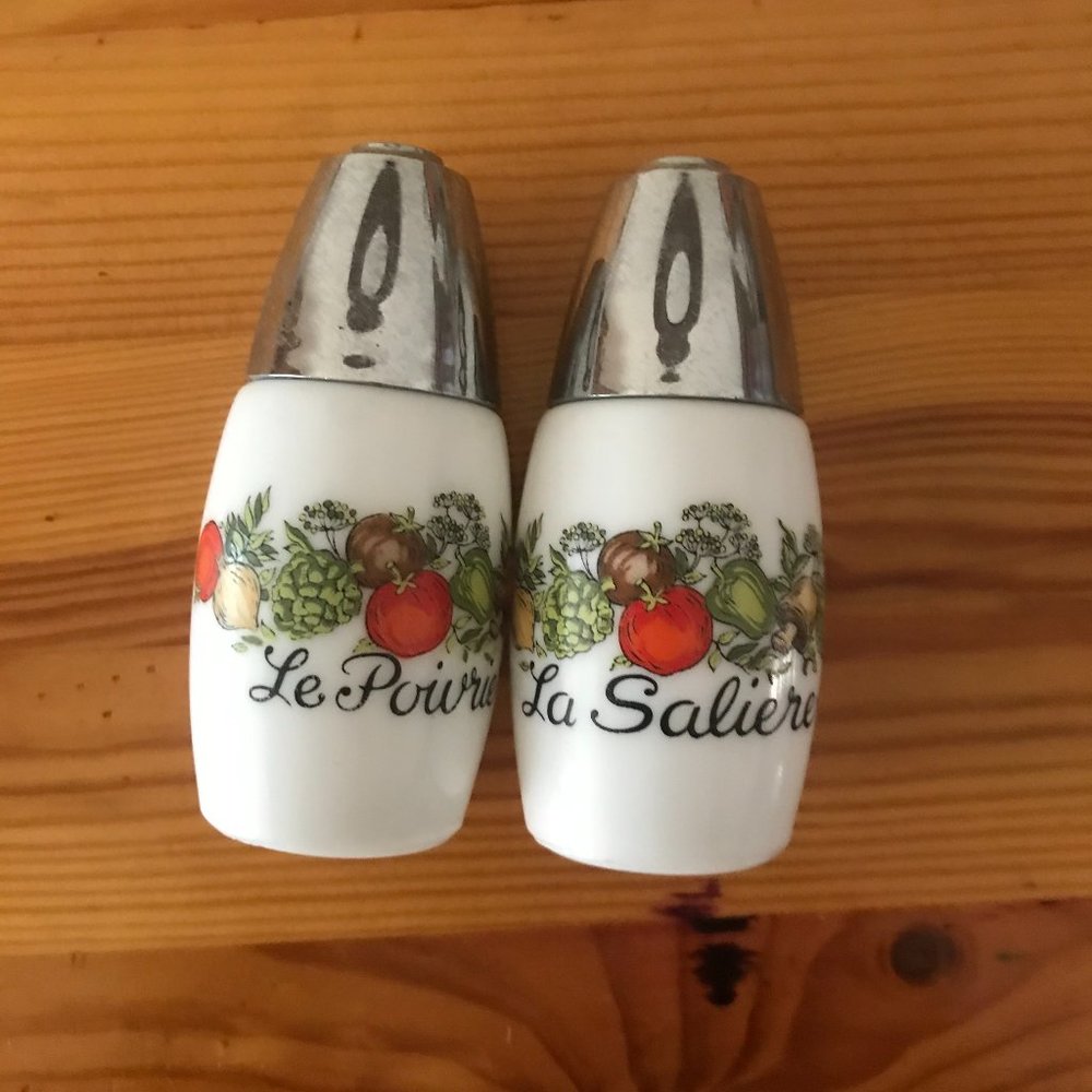 Vintage Spice of Life Corningware Salt and Pepper Shakers 1970s